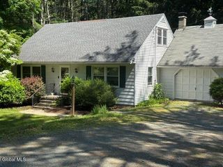 294 Thais Road, Sand Lake, NY 12018