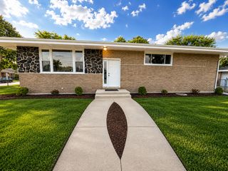 14800 La Salle Street, Dolton, IL 60419