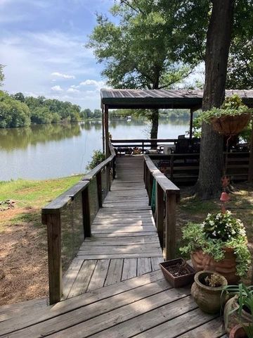 146 County Road 4827, Winnsboro, TX 75494