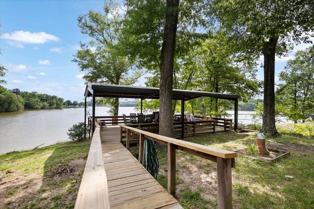 146 County Road 4827, Winnsboro, TX 75494