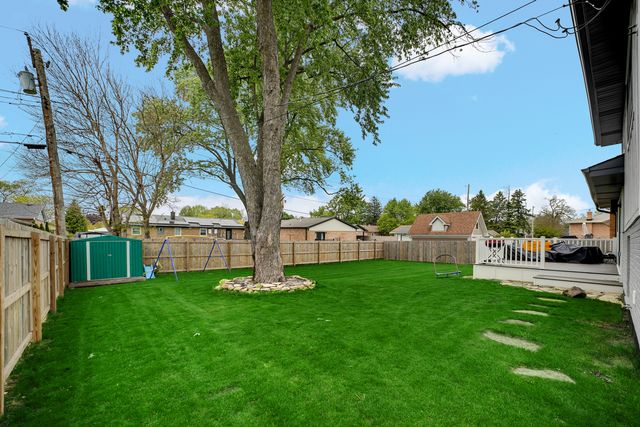 10324 S 81st Avenue, Palos Hills, IL 60465