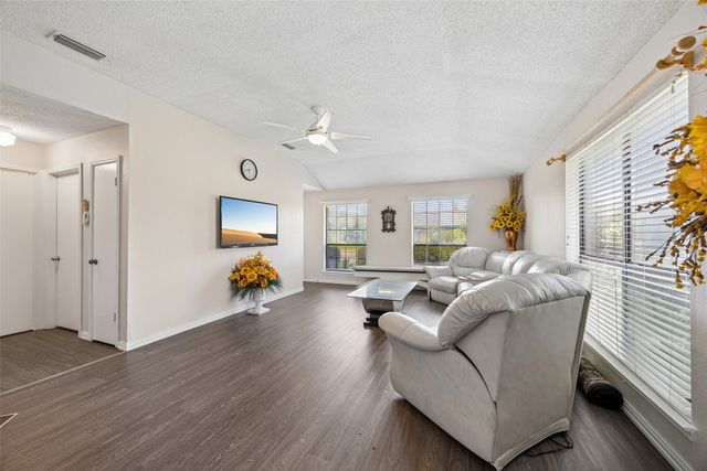 214 Shea Street, Garland, TX 75040