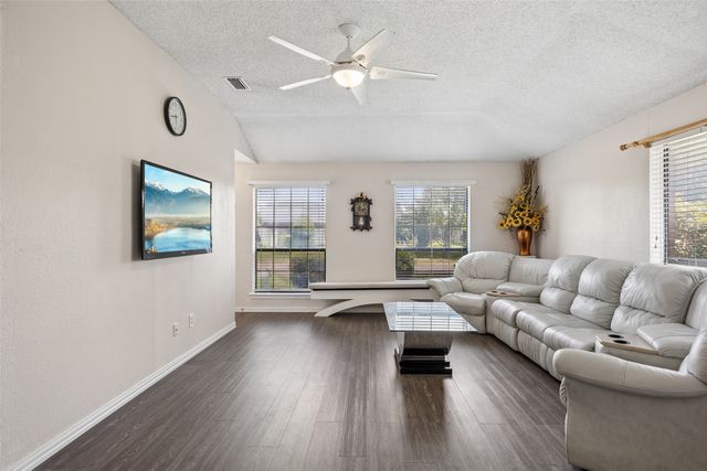 214 Shea Street, Garland, TX 75040