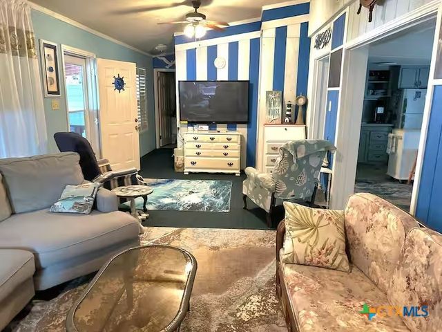 1509 W Polk Avenue, Port O'connor, TX 77982