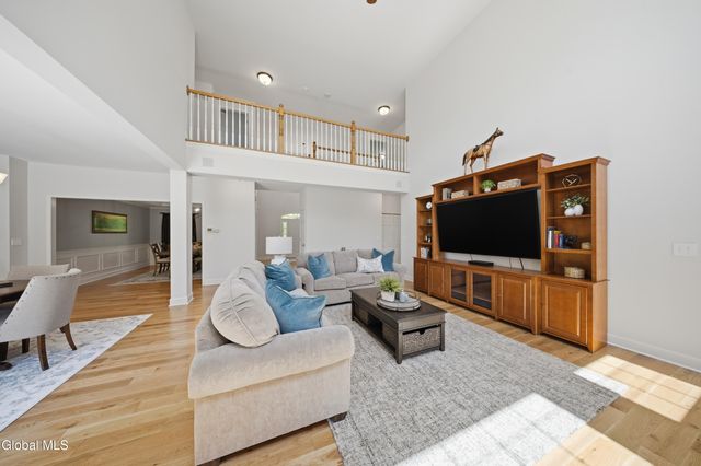 30 Walden Circle, Saratoga Springs, NY 12866