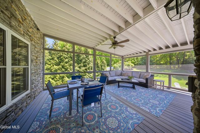 30 Walden Circle, Saratoga Springs, NY 12866