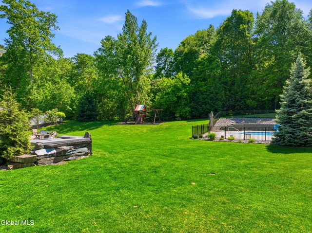 30 Walden Circle, Saratoga Springs, NY 12866