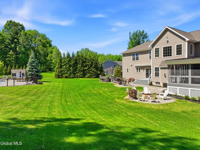 30 Walden Circle, Saratoga Springs, NY 12866