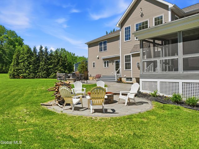 30 Walden Circle, Saratoga Springs, NY 12866