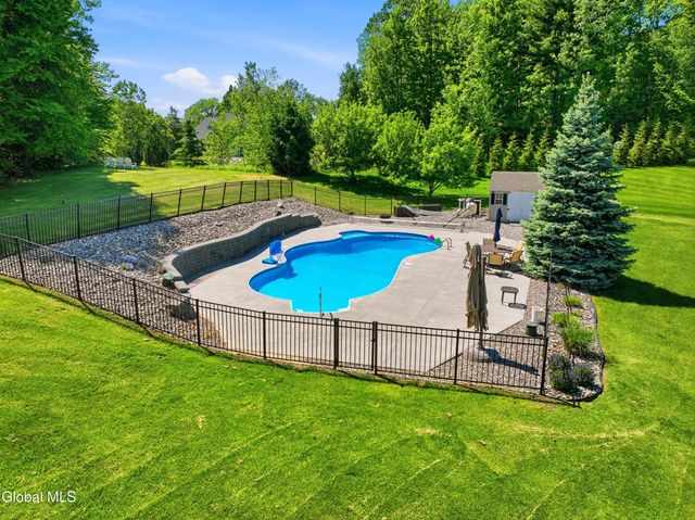 30 Walden Circle, Saratoga Springs, NY 12866
