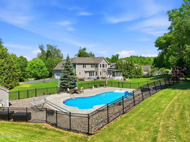 30 Walden Circle, Saratoga Springs, NY 12866