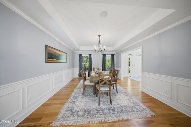 30 Walden Circle, Saratoga Springs, NY 12866