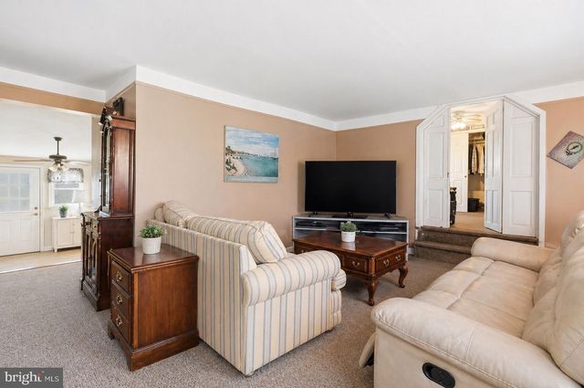 2319 FOREST GROVE RD, Furlong, PA 18925