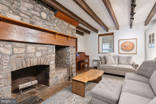 2319 FOREST GROVE RD, Furlong, PA 18925