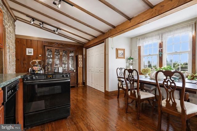 2319 FOREST GROVE RD, Furlong, PA 18925