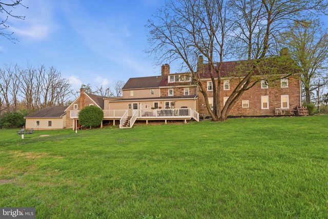 2319 FOREST GROVE RD, Furlong, PA 18925