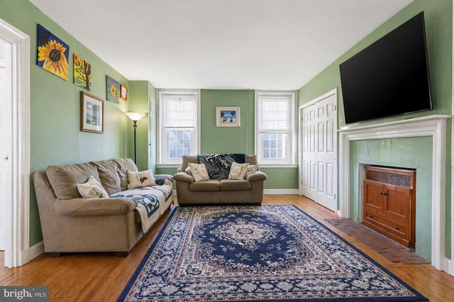 2319 FOREST GROVE RD, Furlong, PA 18925