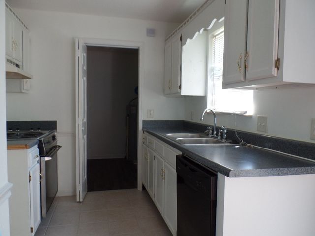704 Windsor Trce, Goodlettsville, TN 37072