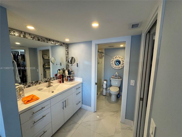 1501 SW 134th Way 301D, Pembroke Pines, FL 33027