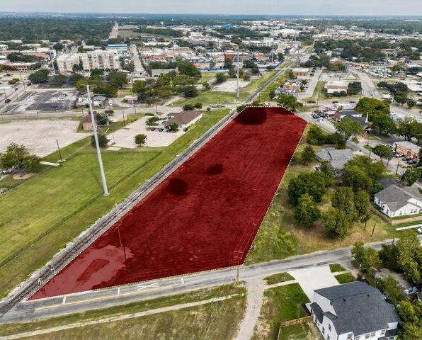 600 W Avenue D, Garland, TX 75040