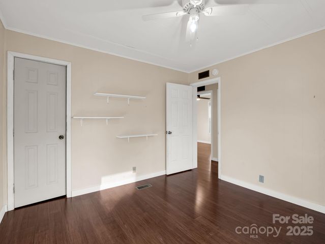 2 Red Apple Drive, Hendersonville, NC 28792