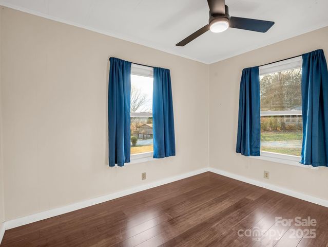 2 Red Apple Drive, Hendersonville, NC 28792