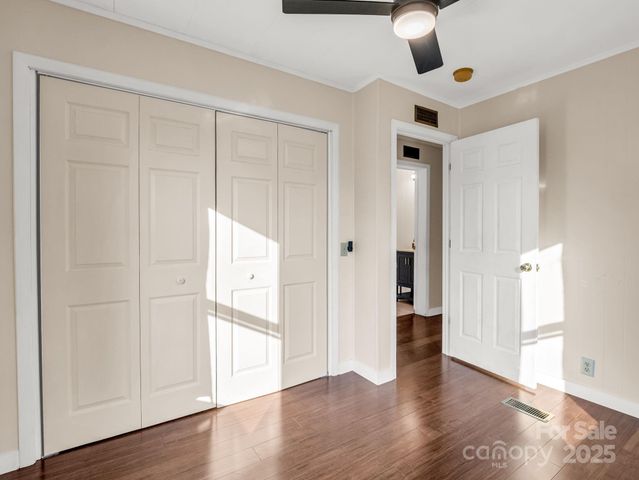 2 Red Apple Drive, Hendersonville, NC 28792