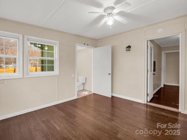 2 Red Apple Drive, Hendersonville, NC 28792