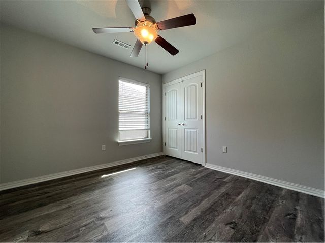 4553 W Divide Drive, Fayetteville, AR 72704