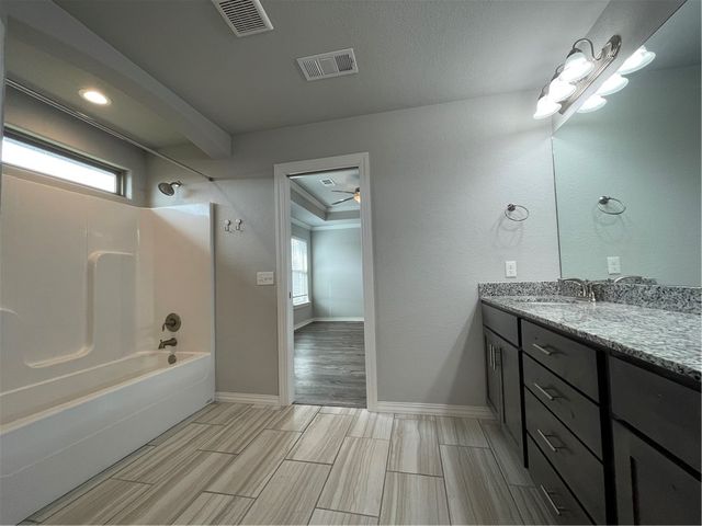 4553 W Divide Drive, Fayetteville, AR 72704