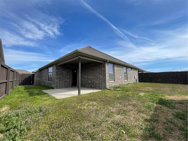 4553 W Divide Drive, Fayetteville, AR 72704