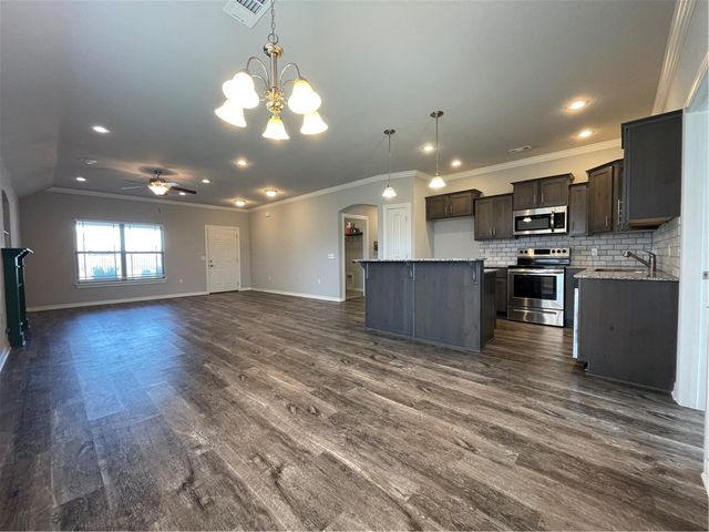 4553 W Divide Drive, Fayetteville, AR 72704