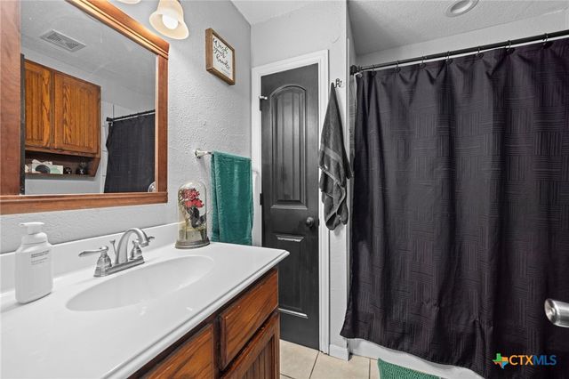 70 Sue Ann Drive, Lampasas, TX 76550