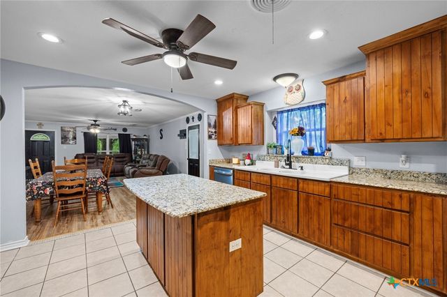 70 Sue Ann Drive, Lampasas, TX 76550