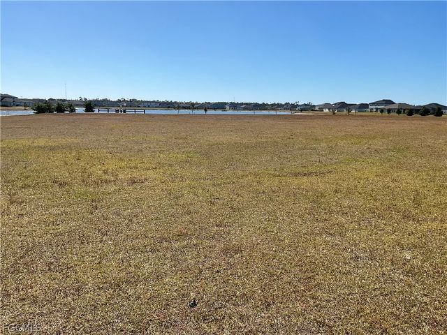 17236 Cantu CT, North Fort Myers, FL 33917