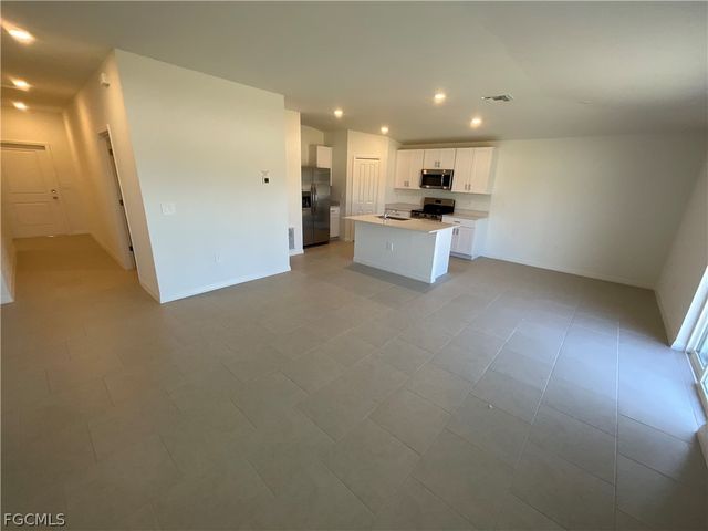 17236 Cantu CT, North Fort Myers, FL 33917