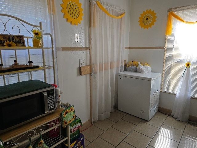 3393 W 99th Street, Cleveland, OH 44102