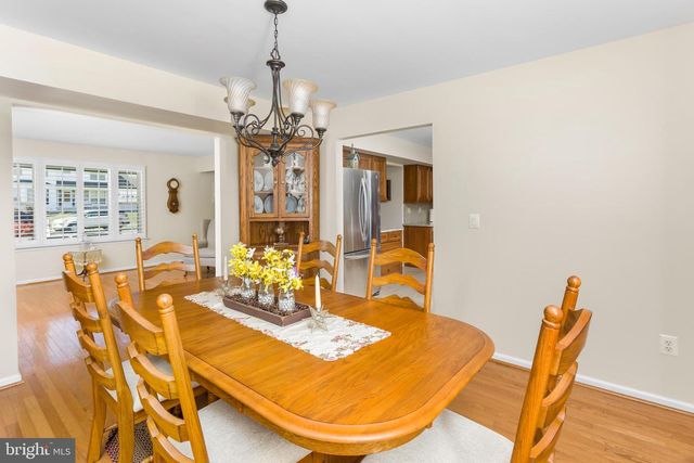 18 DEWBERRY DR, Mount Holly, NJ 08060