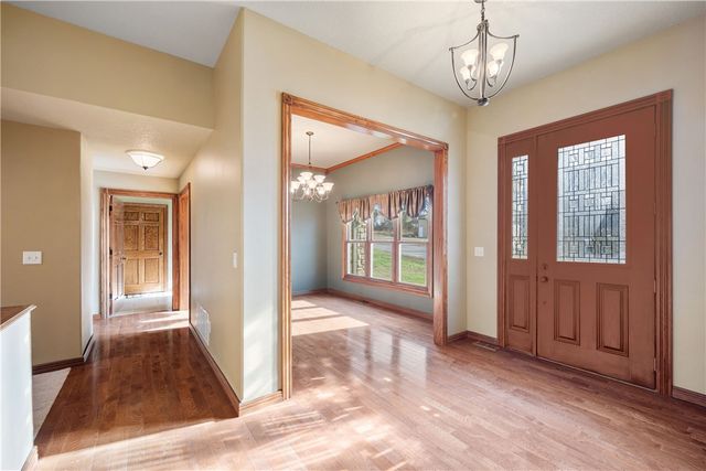 1026 Sherry Drive, Neosho, MO 64850