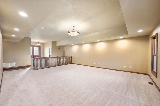 1026 Sherry Drive, Neosho, MO 64850