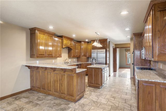 1026 Sherry Drive, Neosho, MO 64850