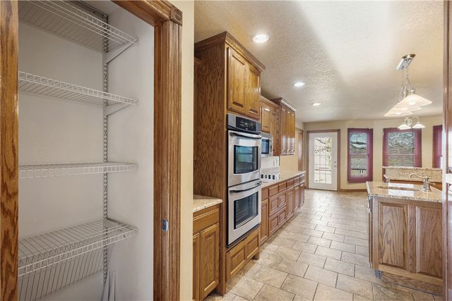 1026 Sherry Drive, Neosho, MO 64850