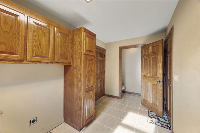 1026 Sherry Drive, Neosho, MO 64850