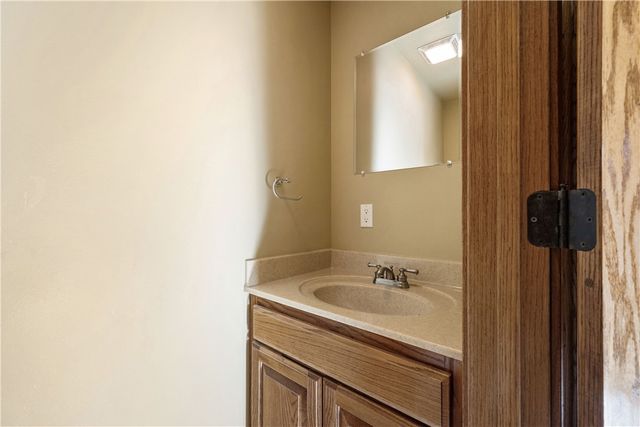 1026 Sherry Drive, Neosho, MO 64850