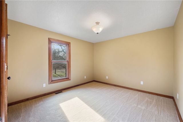 1026 Sherry Drive, Neosho, MO 64850