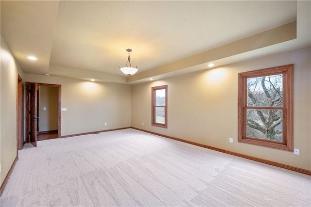 1026 Sherry Drive, Neosho, MO 64850