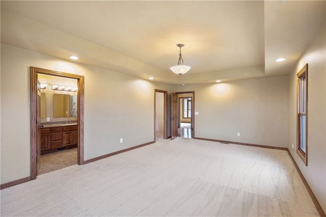 1026 Sherry Drive, Neosho, MO 64850