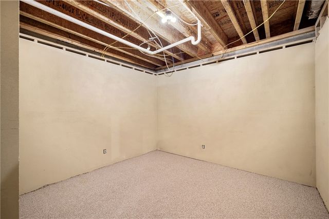 1026 Sherry Drive, Neosho, MO 64850