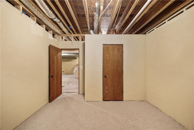 1026 Sherry Drive, Neosho, MO 64850