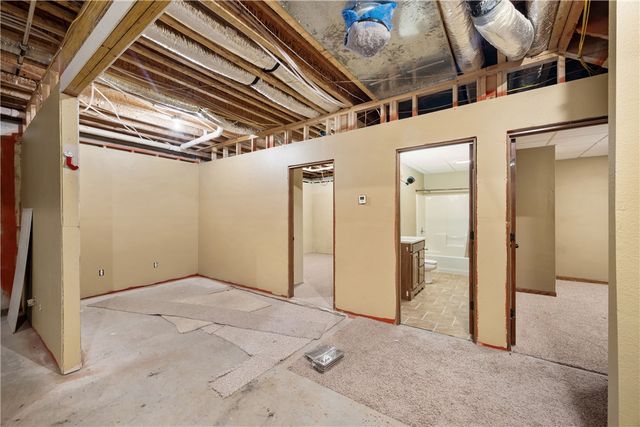 1026 Sherry Drive, Neosho, MO 64850